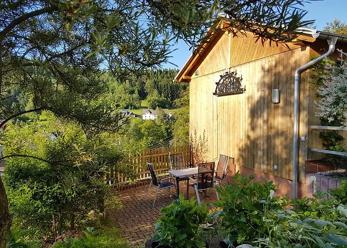 Haus Talsperreneck بيت للعطل *