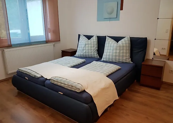 Haus Talsperreneck * Stutzengrun